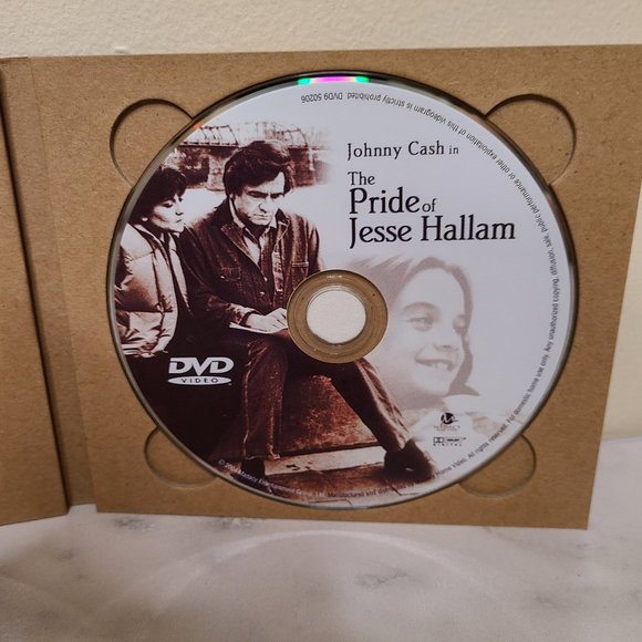 Johnny Cash Christmas Special DVDs & Most Famous Hits CDs - Picture 10 of 11